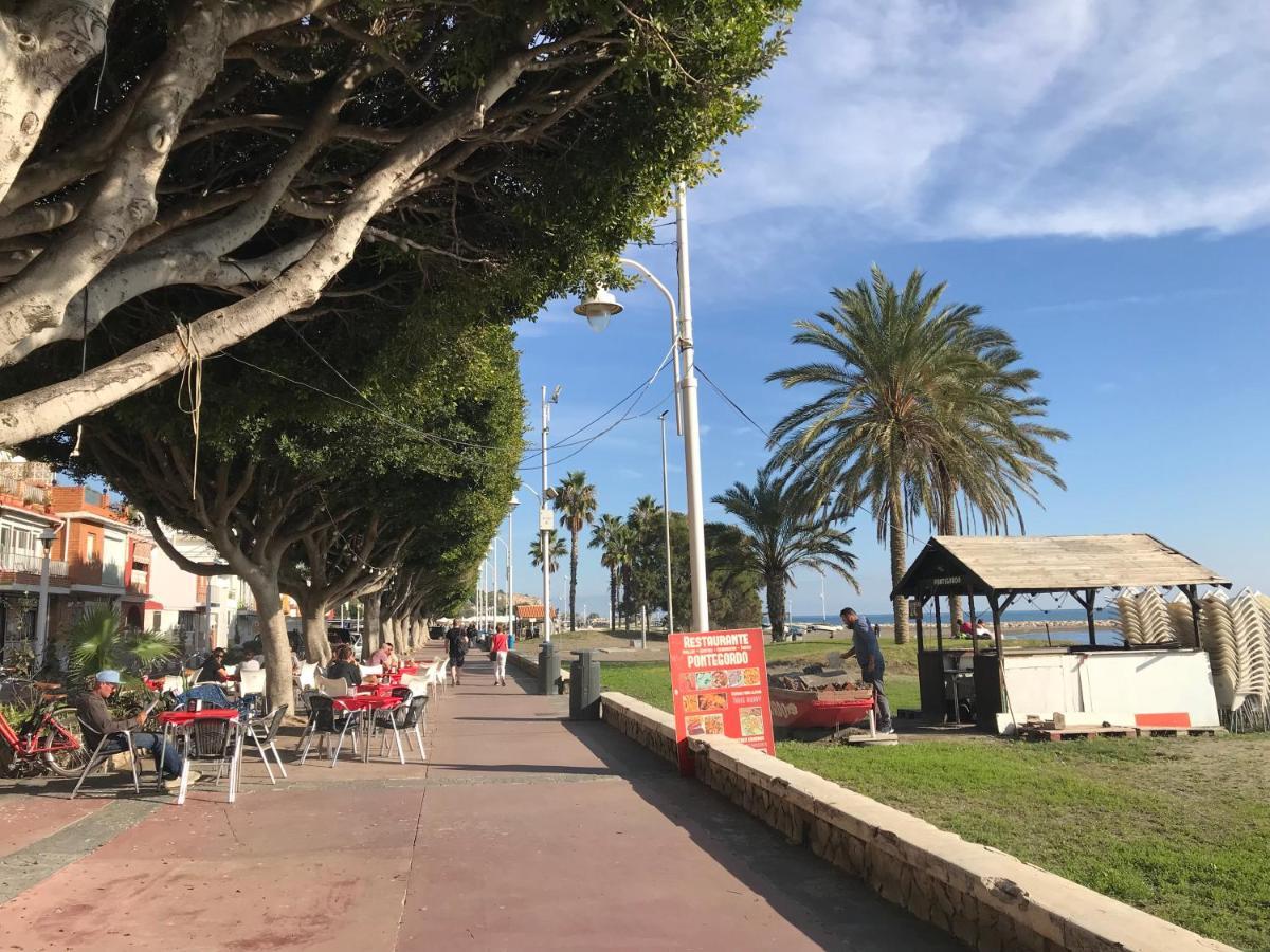 Malaga Beach House, 2 City Bikes, 2 Children'S Bikes, Wifi, Big Terrace, Bbq, Family, Childfriendly エクステリア 写真